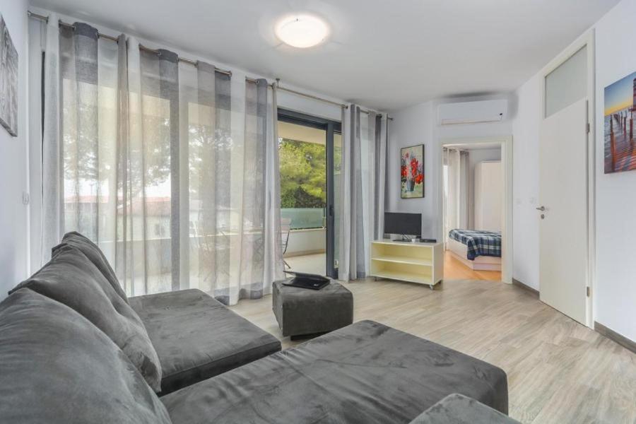 Lux Hotel Novigrad  Luaran gambar