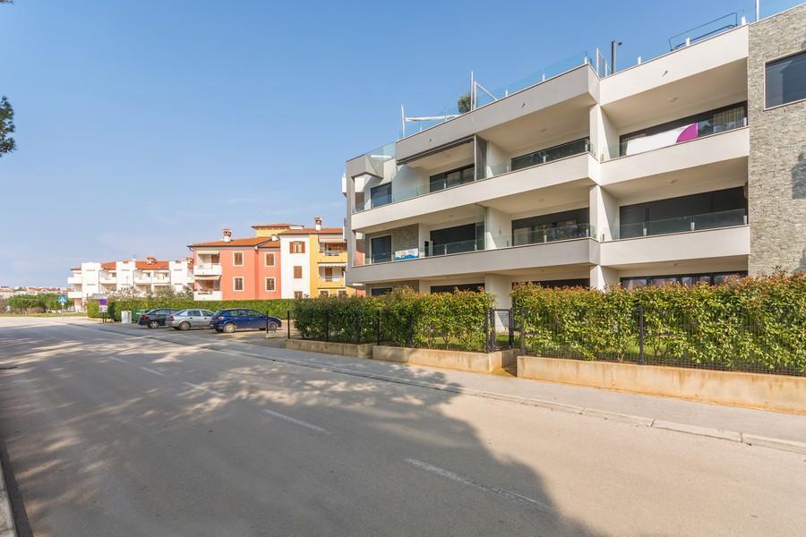 Lux Hotel Novigrad  Luaran gambar